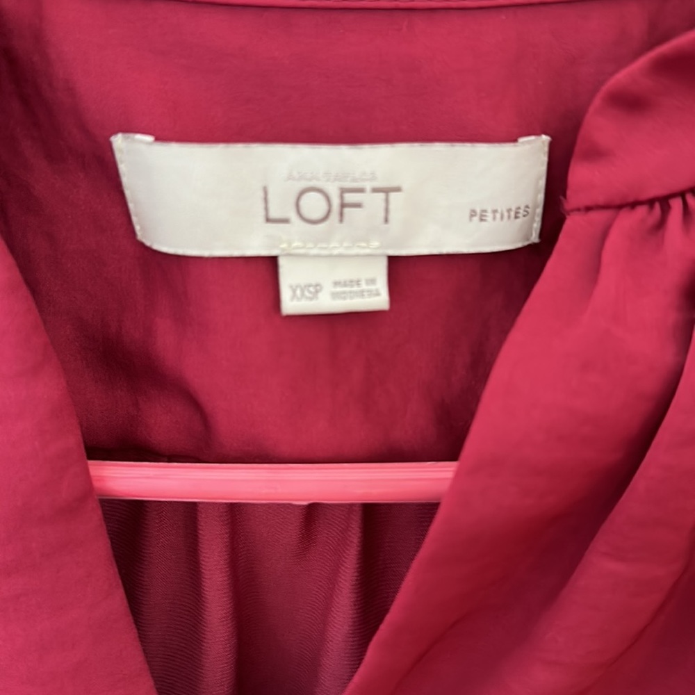 LOFT blouse - Picture 2 of 5